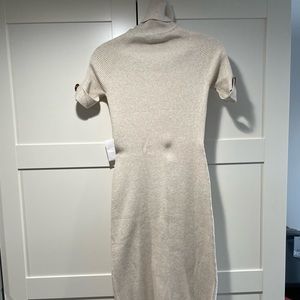 Moda international short sleeve sweater dress in size small